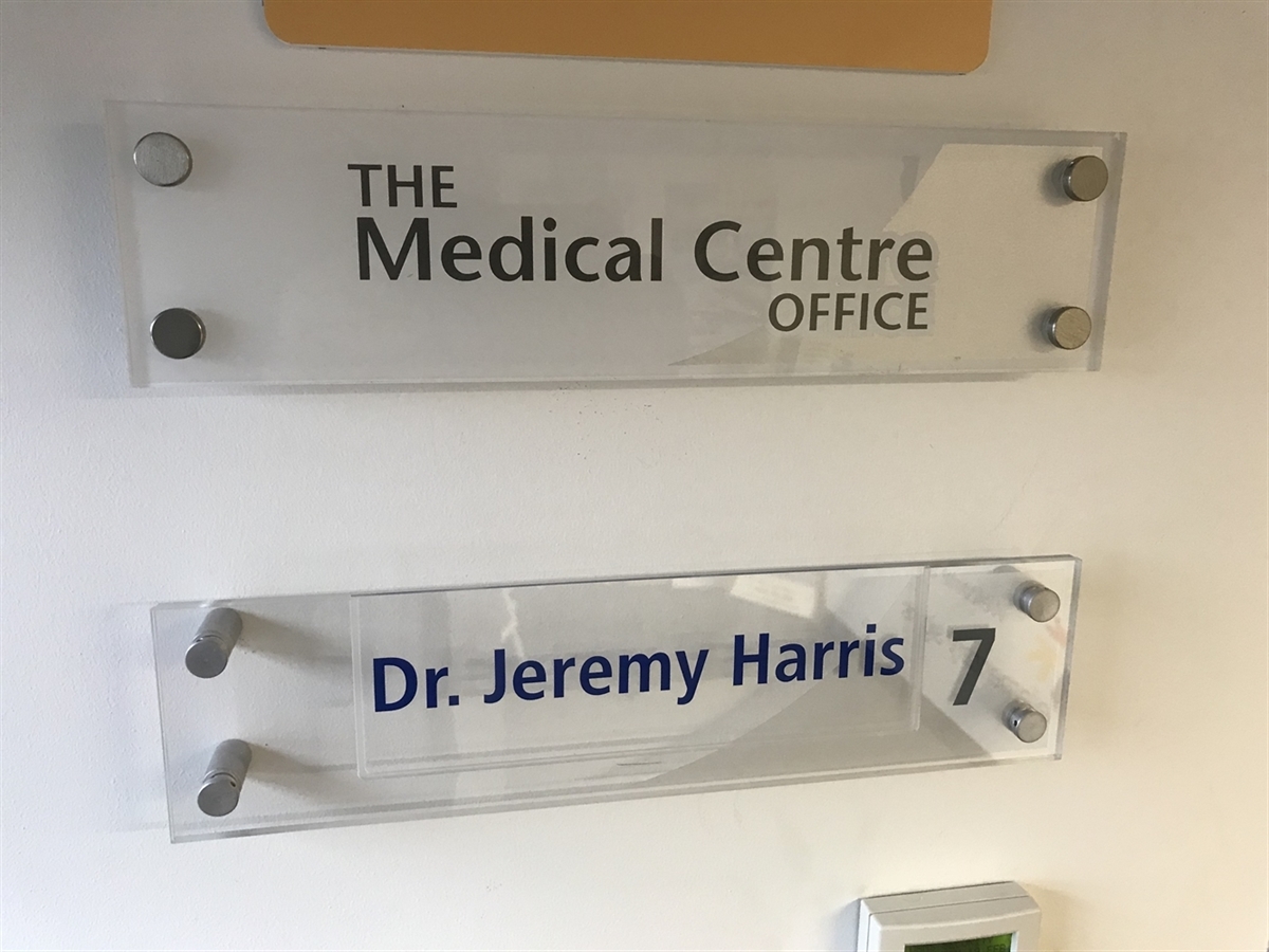 Acrylic Surgery & Door